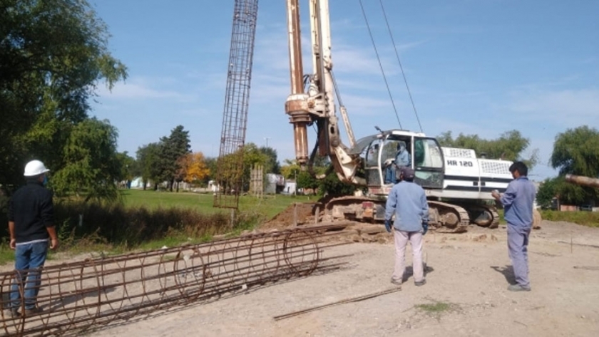 Comenzó la construcción del nuevo puente en Salto
