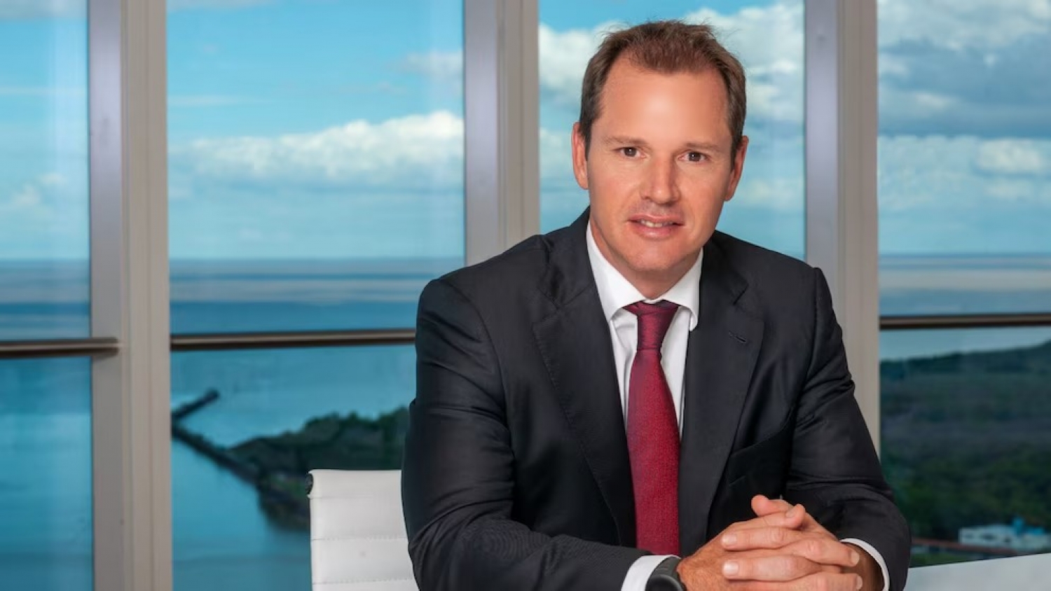 Jorge Brito regresa a la conducción de Genneia y refuerza el liderazgo de la mayor generadora renovable del país