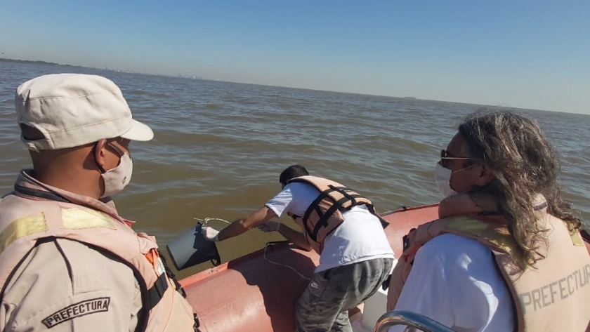 Ambiente inició la campaña de verano 2021 de la RIIGLO en el Río de la Plata