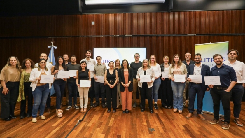 Con una jornada de exposición de proyectos, finalizó la edición 2023 de Élitros