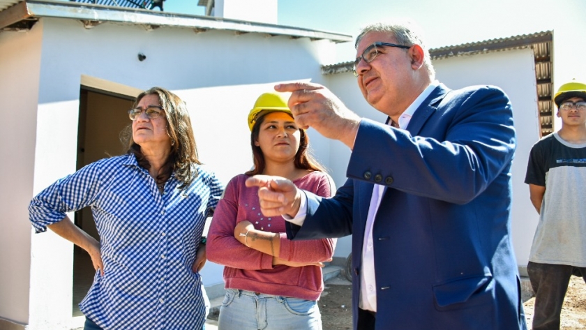 Raúl y Lucía recorrieron obras en Tinogasta