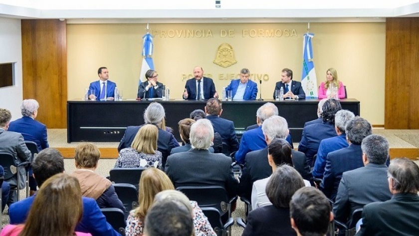 “Un vínculo físico siempre es progreso”, consideró Gildo Insfrán