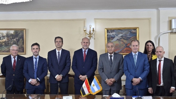 Perotti continúa la agenda en Egipto en busca de ampliar las exportaciones de la provincia