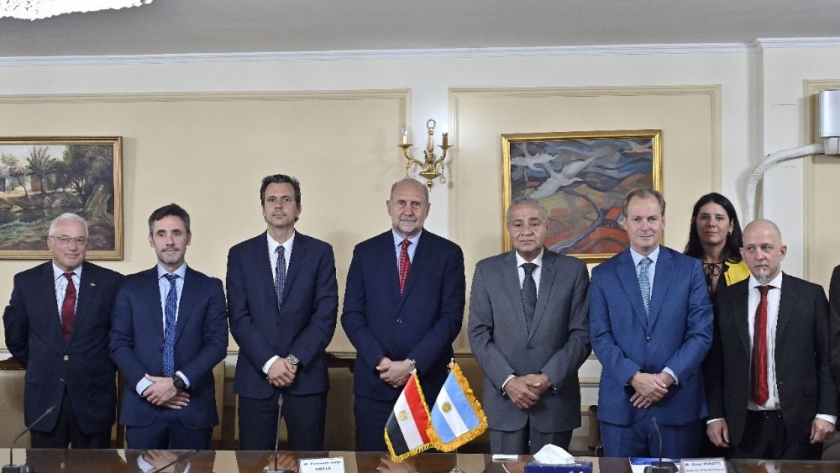 Perotti continúa la agenda en Egipto en busca de ampliar las exportaciones de la provincia