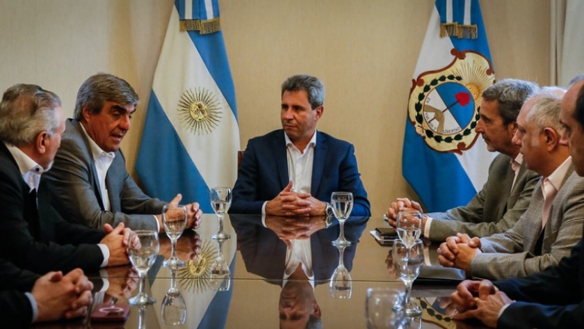 El gobernador Uñac recibió a la Cámara Argentina de Empresarios Mineros
