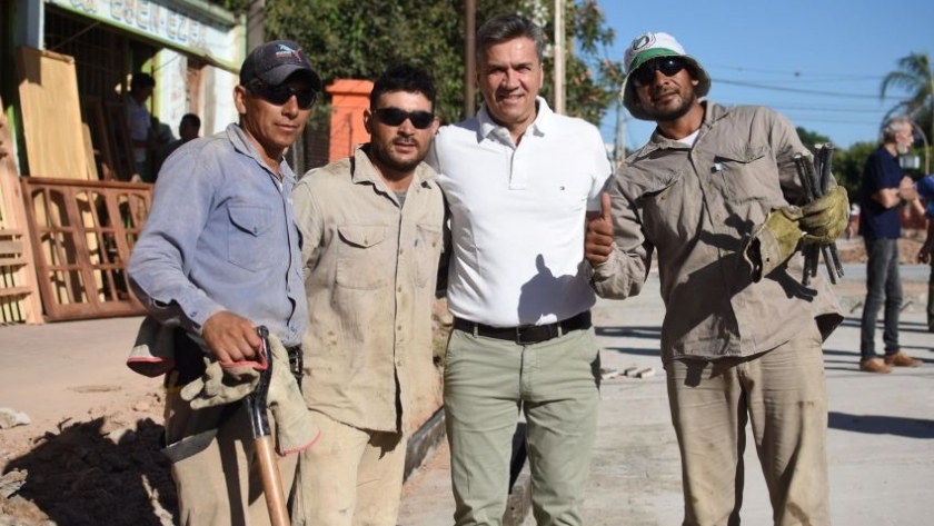 Zdero acompañó al Intendente Nikisch en la recorrida por las obras de repavimentación de la avenida 9 de julio