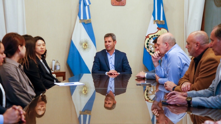 Uñac recibió al representante del BID en Argentina