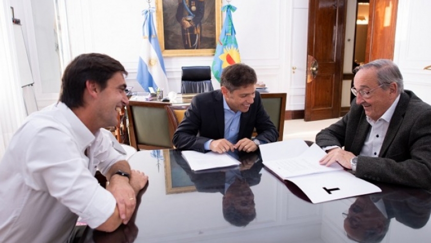 Kicillof se reunió con el intendente Lunghi y el diputado Iparraguirre