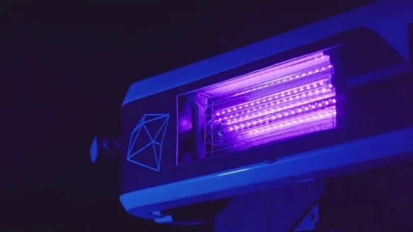 Se lanzó en Brasil: el robot autónomo que mata insectos con electricidad para ahorrar agroquímicos