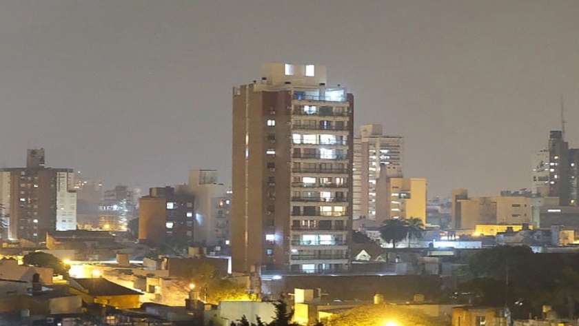 Entre Ríos colabora en el despliegue del operativo para combatir los incendios en islas santafesinas