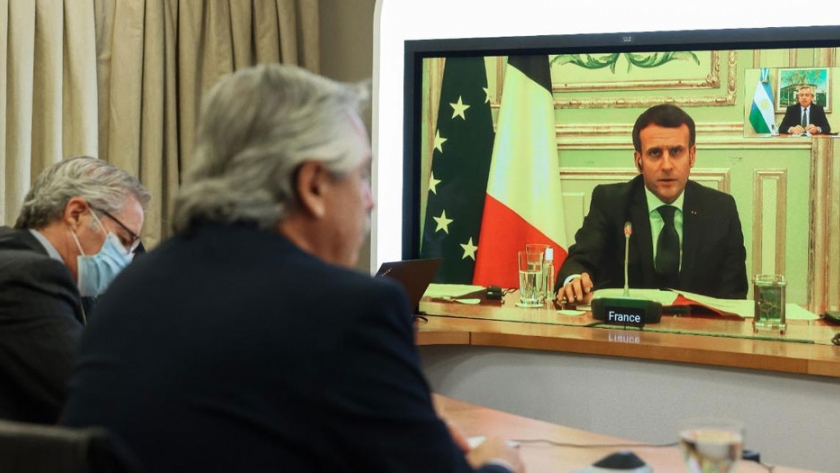 El Presidente mantuvo una videoconferencia con su par de la República Francesa, Emmanuel Macron