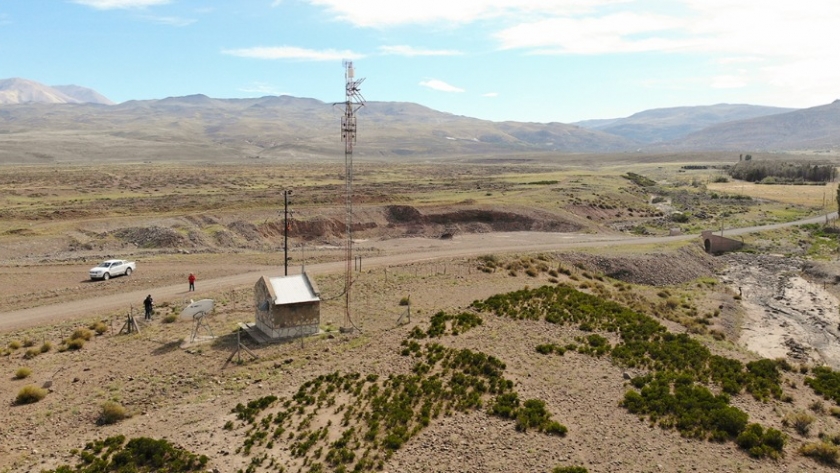 Neuquén invierte en obras para mejorar la conectividad y las telecomunicaciones