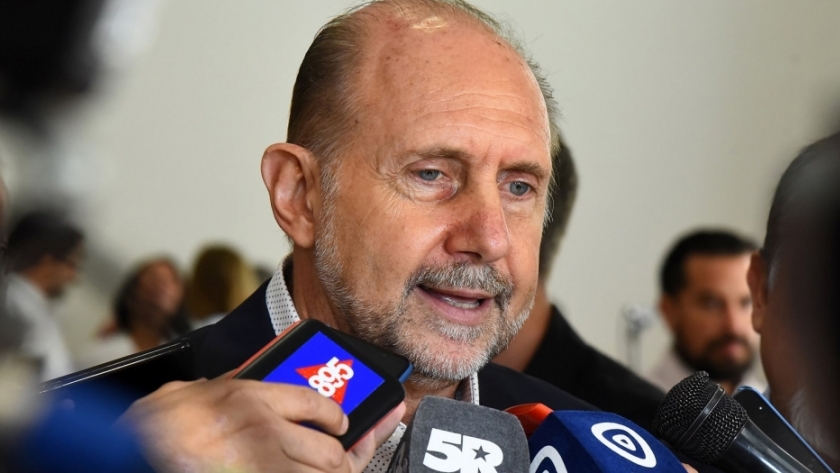 La Provincia comenzó a girar la primera etapa de los mil millones para emergencia sanitaria a Municipio y Comunas