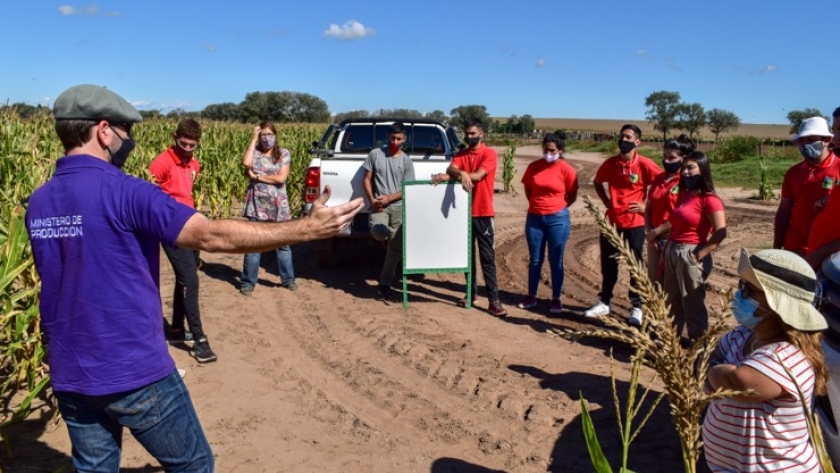 Con el apoyo del Ministerio de Producción, alumnos de la Escuela Técnica N° 6 “General San Martín” realizaron prácticas profesionalizantes
