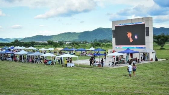 Más de 10.000 personas visitaron la Feria de Emprendedores realizada en el parque Bicentenario