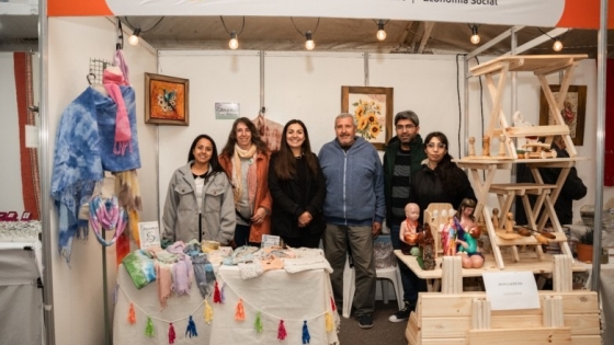 Emprededores locales en la Feria de Artesanías: trabajos que refleja la cultura y tradiciones de la región