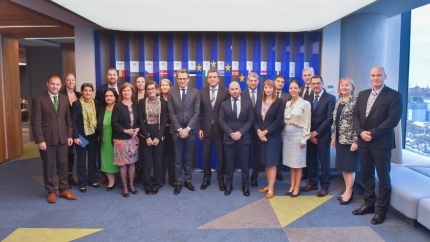 Massa mantuvo un encuentro de trabajo con los embajadores acreditados de la UE en el país
