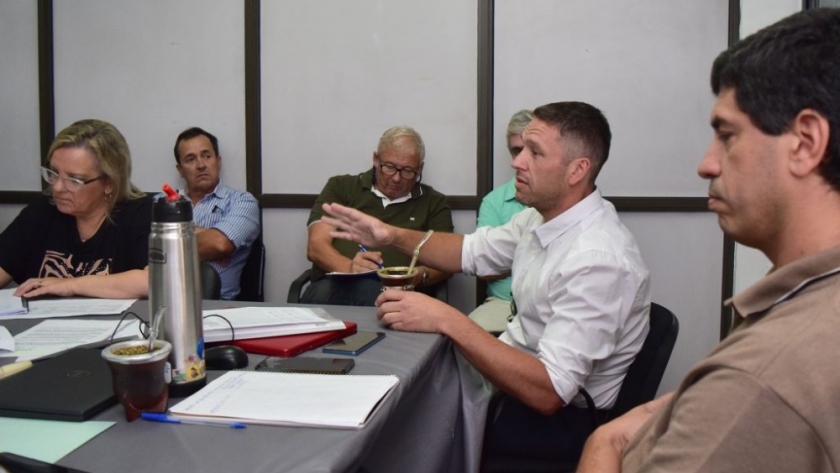 En Entre Ríos pusieron temas de sanidad equina, bovina y porcina sobre la mesa