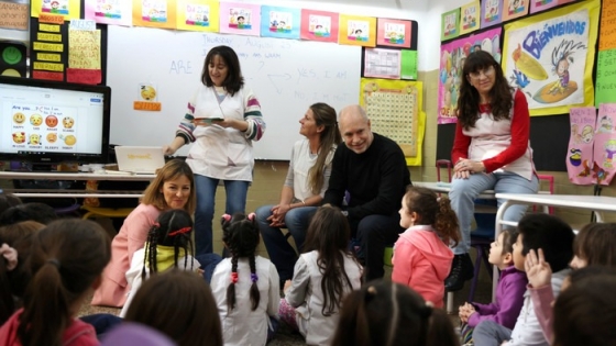 Rodríguez Larreta y Soledad Acuña visitaron una escuela bilingüe