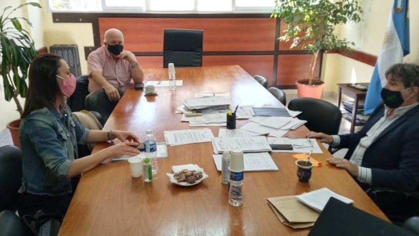 La Provincia establece acuerdos para el control a trabajadores migrantes