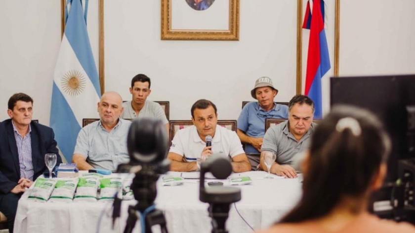 El Gobierno acompaña a los productores con un plan para control de hormigas cortadoras