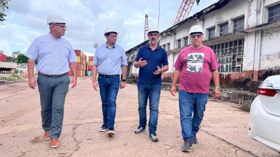 Meza recorrió el Puerto de Corrientes y destacó su rol clave en la logística regional