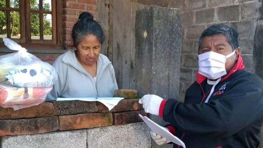 Se entregan unidades alimentarias en El Carmen 