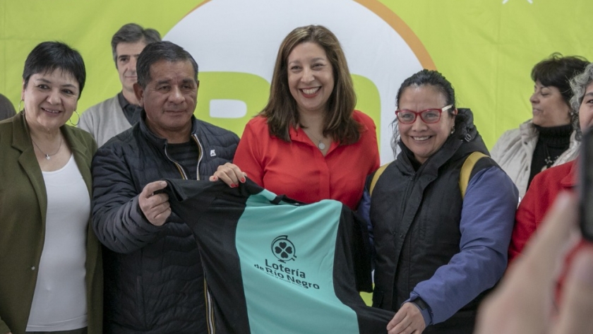En Bariloche, Carreras destacó la importancia de apoyar a las instituciones