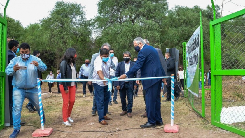 Obras de agua y cloacas para mejorar la calidad de vida en Puesto Viejo