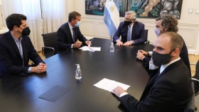 Mendoza firmó un convenio con la Nación por el crédito de 3 mil millones de pesos
