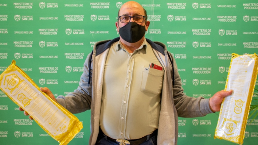 El Gobierno comenzó con la entrega de dosis para combatir la varroa