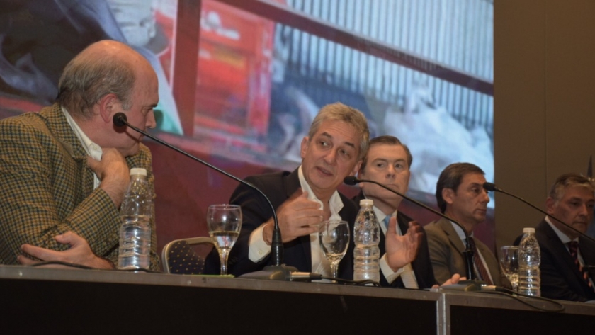 Ambiente anunció una nueva línea de crédito del BID por hasta US$ 350 millones para la creación de más centros ambientales