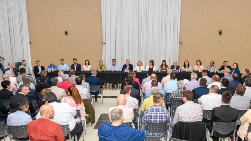 Ziliotto instó a jefas y jefes comunales a “trabajar en conjunto” por todos los pampeanos