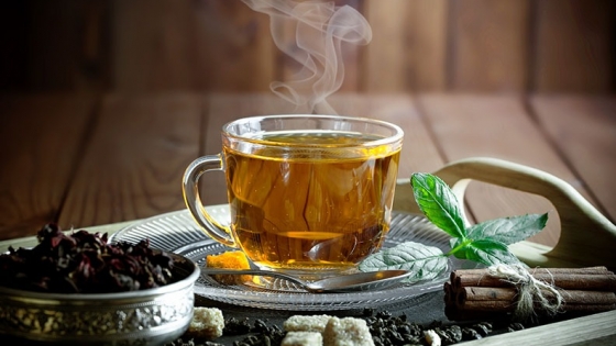 <Un viaje a través de la historia y producción del té