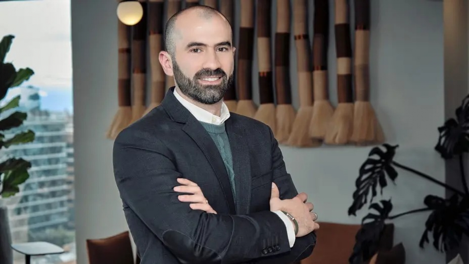 Pomelo fortalece su estrategia internacional con Abdul Assal