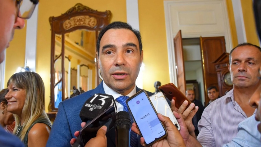 Valdés viaja a Buenos Aires para conocer la propuesta del Gobierno nacional para las provincias