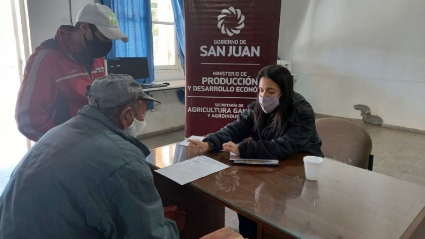 Operativo de asistencia y difusión de programas y herramientas financieras a productores calingastinos