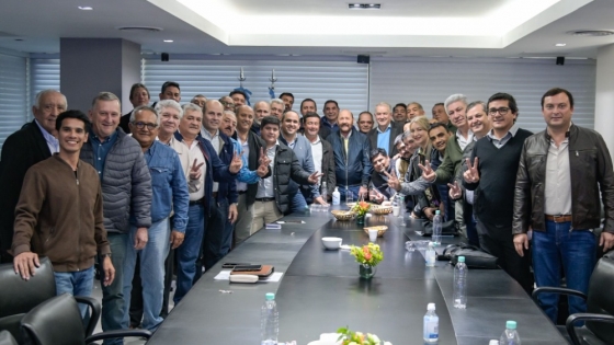 Insfrán reunió a intendentes para analizar las elecciones y ratificar el rumbo del Modelo Formoseño