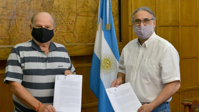 Basterra firmó un convenio por 12,7 millones de pesos con el municipio cordobés de Alto Alegre
