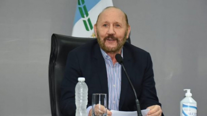 El gobernador Insfrán anunció aumento salarial del 5% para estatales activos y pasivos