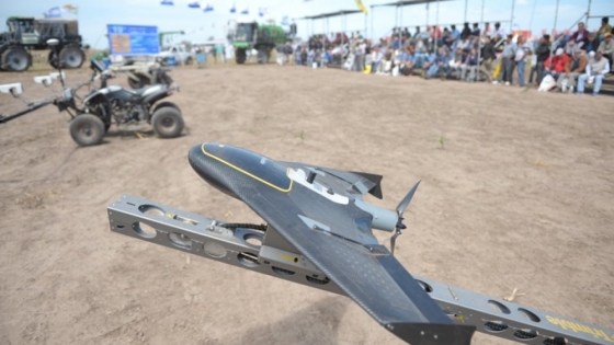 Qué es y cómo funciona la primera red de drones del agro de América Latina