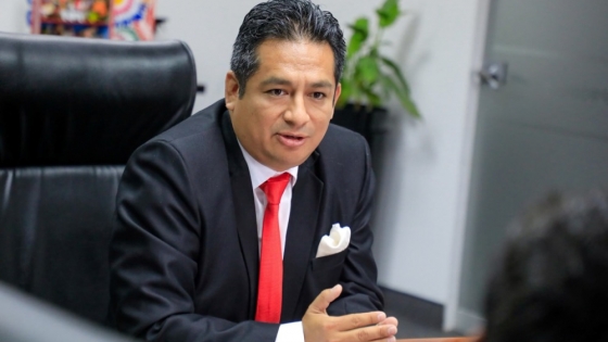 Perú implementa veda técnica y refuerza control científico para preservar el calamar gigante