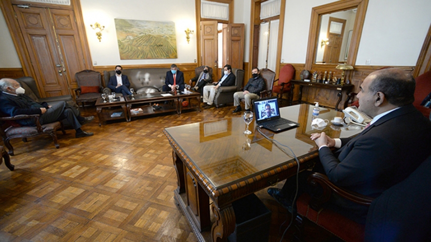 Manzur celebró el Día de la Industria con empresarios tucumanos