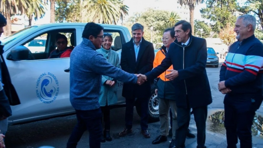 Mineras donaron una camioneta moderna al Hospital de Susques