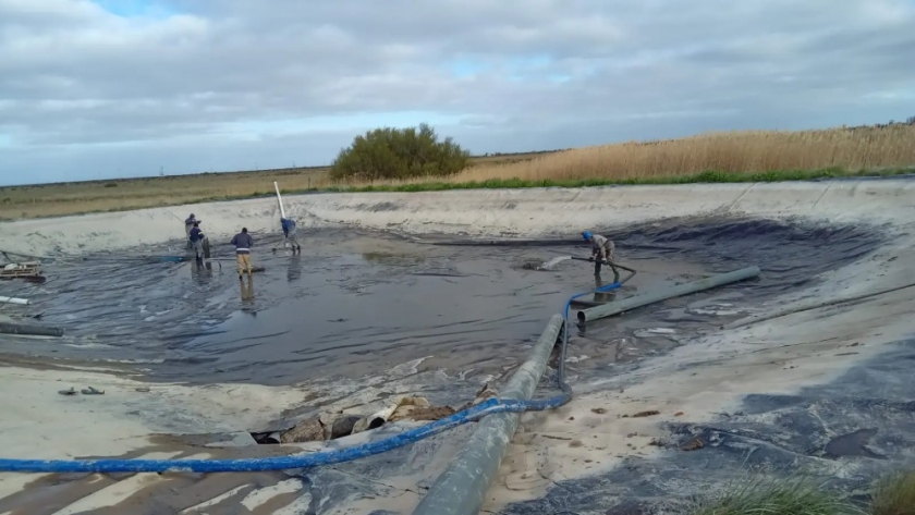 Aguas Rionegrinas realiza tareas de mantenimiento en El Cóndor