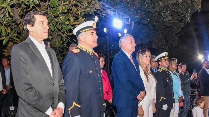 Éxodo Jujeño: Morales presente en el tradicional cambio de Guardia de Honor