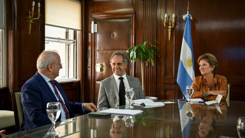 Scioli y Lamas se reunieron con referente ambiental de Marcopolo Environmental para dialogar sobre la gestión de los residuos