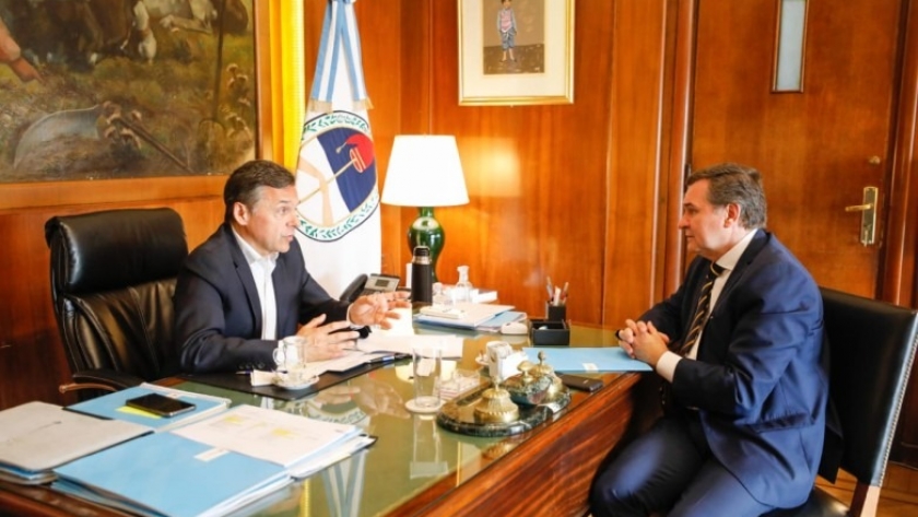 Transporte sostenible y nueva terminal, ejes principales de la reunión de Hensel con Giuliano