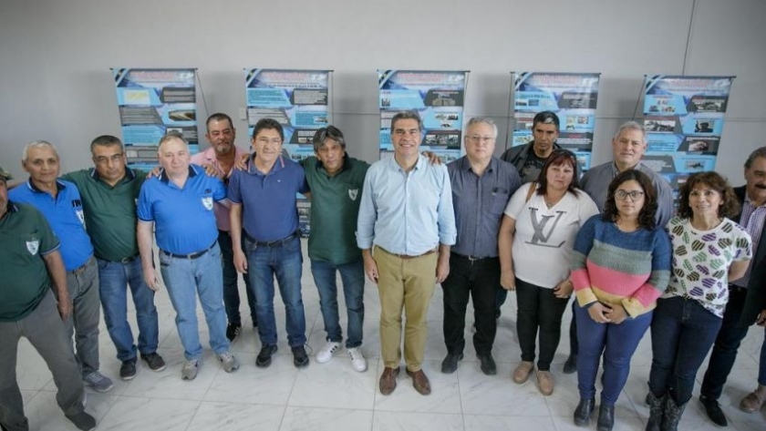 Villa Ángela: Capitanich inauguró pavimento, un nuevo sum para veteranos de Malvinas y obras en la terminal de ómnibus