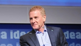 De Narváez apuesta US$1.000 millones por Carrefour y queda al frente de la puja que se define en París